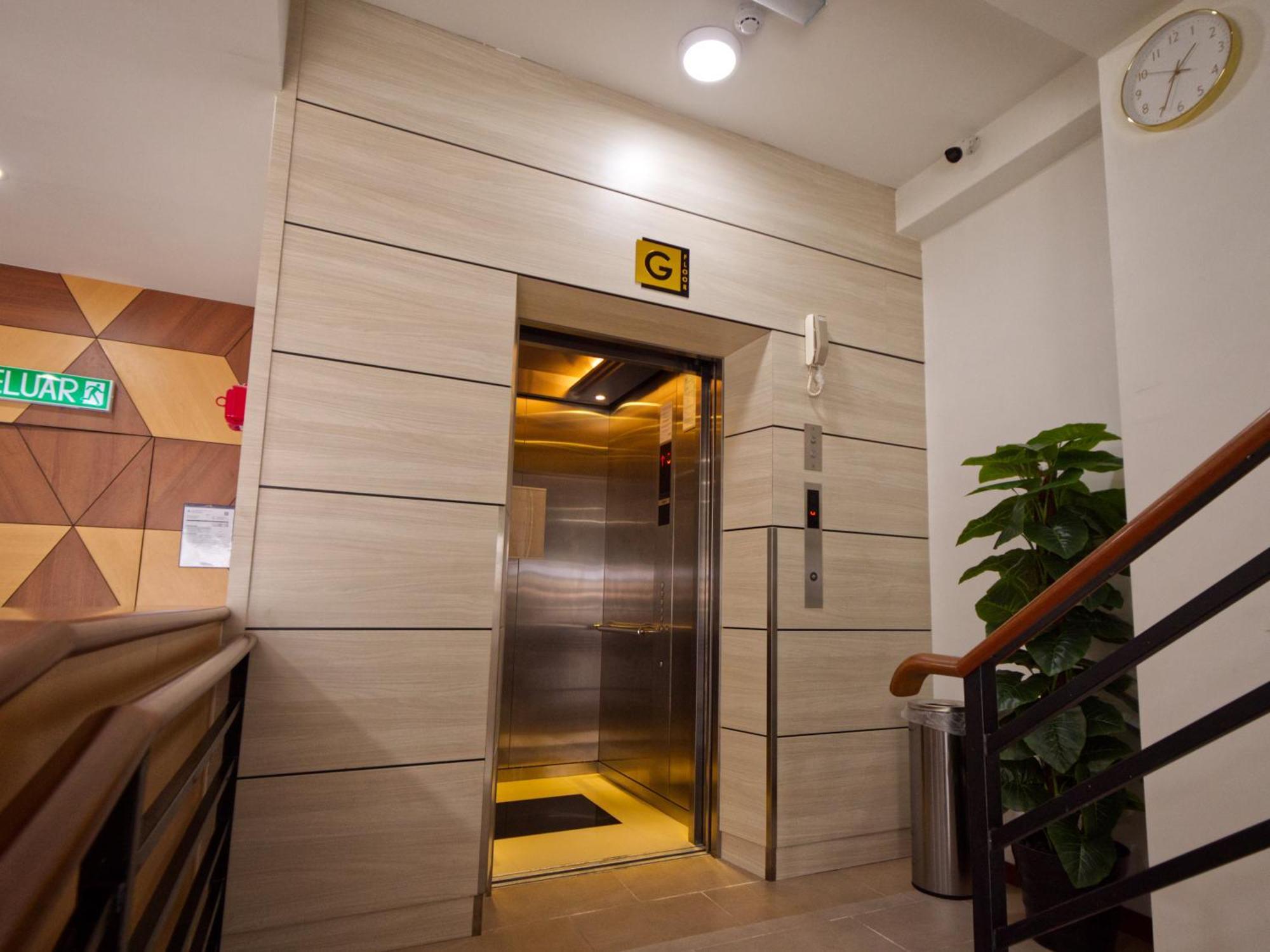 Weiss Hotels Kepong Baru Kampong Jawa Tengah Εξωτερικό φωτογραφία